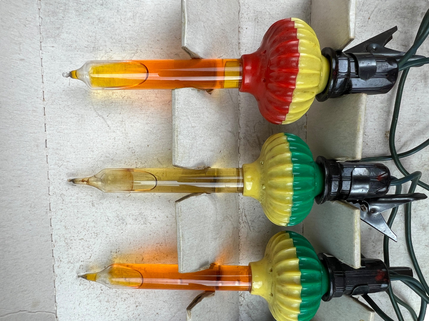 Vintage 1940’s NOMA BUBBLE LIGHTS Bubble-Lites #508 8 Biscuit Light C6 Set in BOX