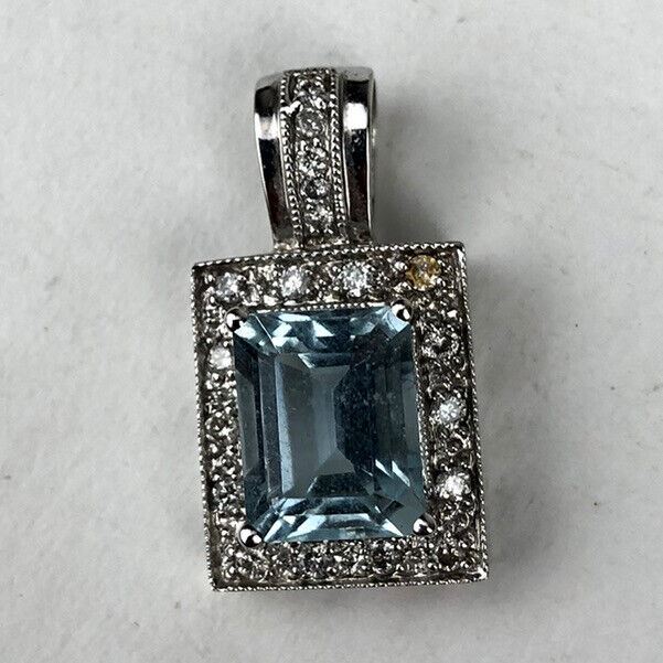 14k White Gold w/ Diamond & 2-3 Ct Emerald Cut Aquamarine Necklace Pendant QCD