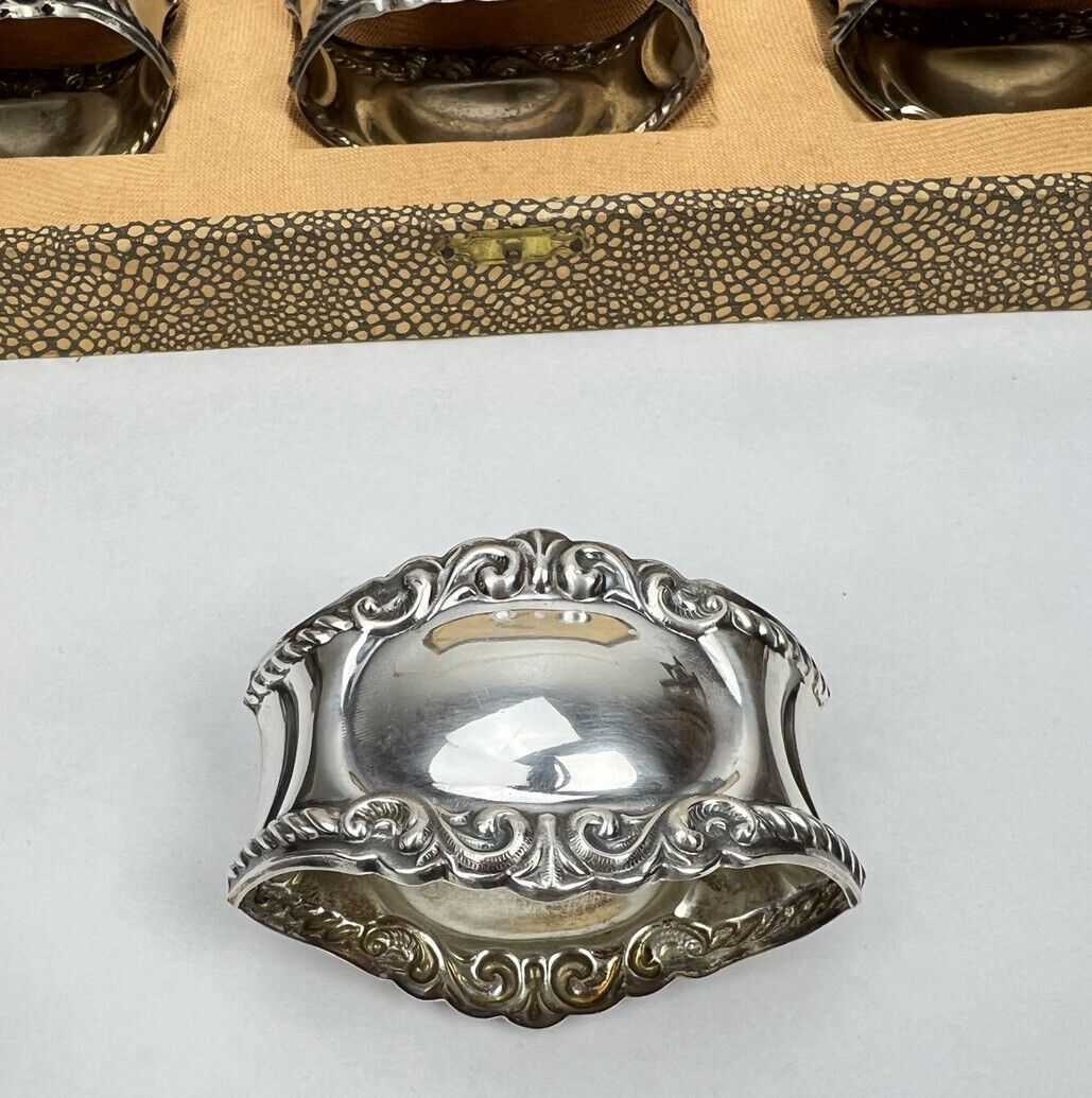 Antique Boxed Set of 6 ARGENTO 800 Italian SILVER Repousse Baroque Napkin Rings