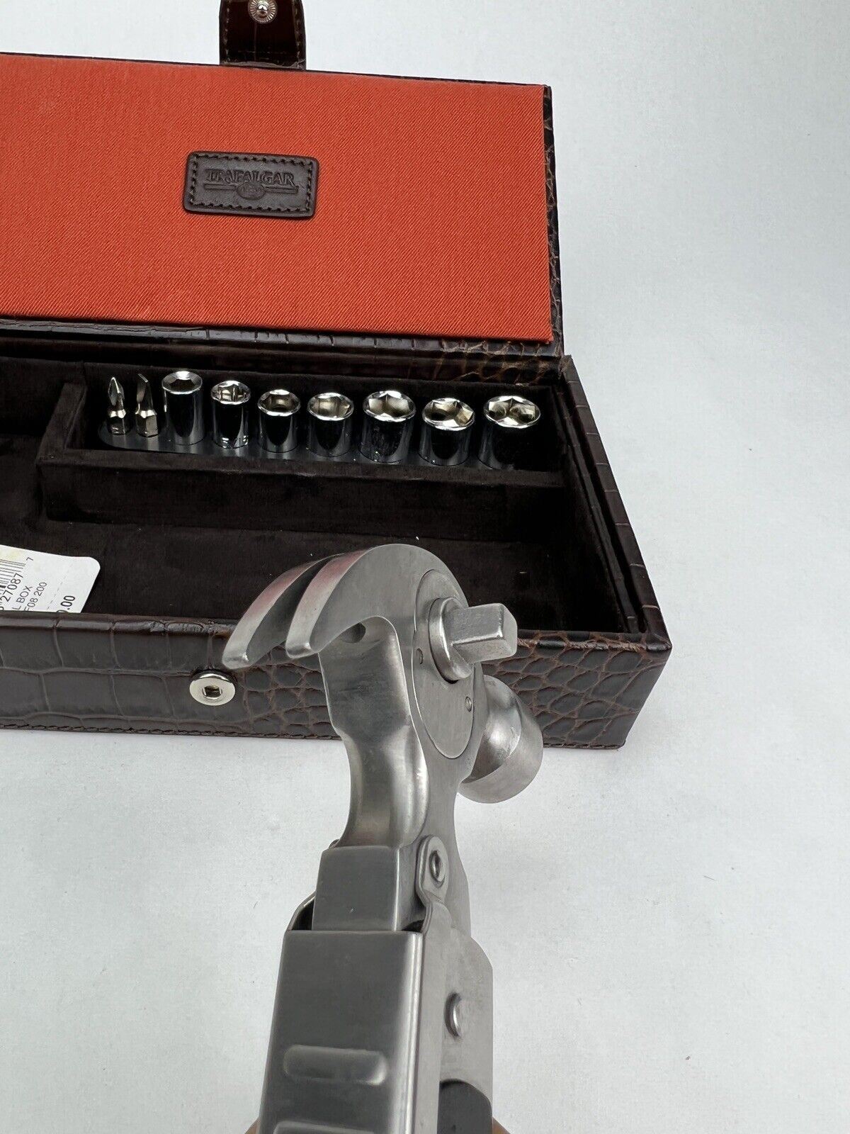 TRAFALGAR Multi Tool Hammer Knife Screwdriver Ratchet Socket Set w/ Leather Box