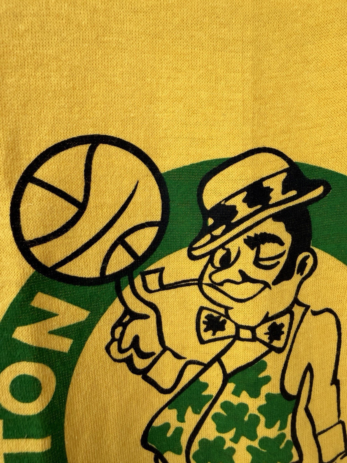 Vintage 1970’s Boston Celtics T-SHIRT Rare Original Medium NBA Basketball