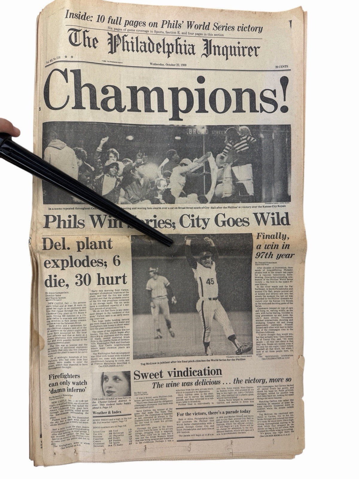 PHILLIES 1980 WORLD SERIES CHAMPIONS Philadelphia Inquirer Newspaper Collection