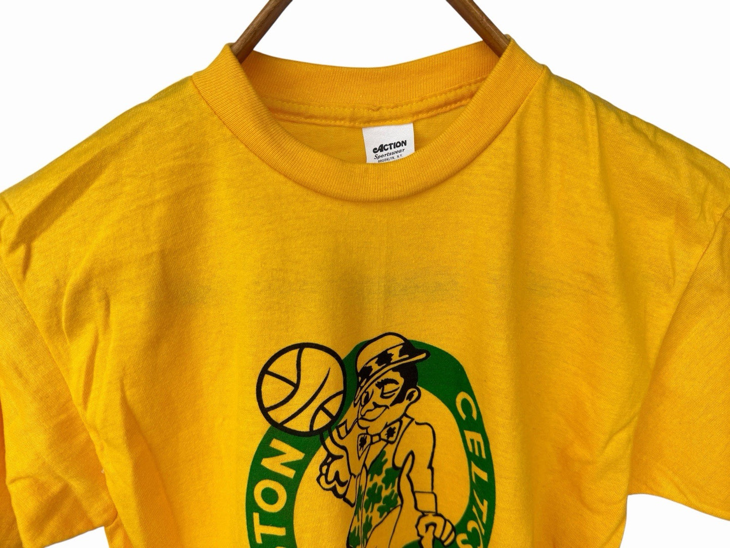 Vintage 1970’s Boston Celtics T-SHIRT Rare Original Medium NBA Basketball