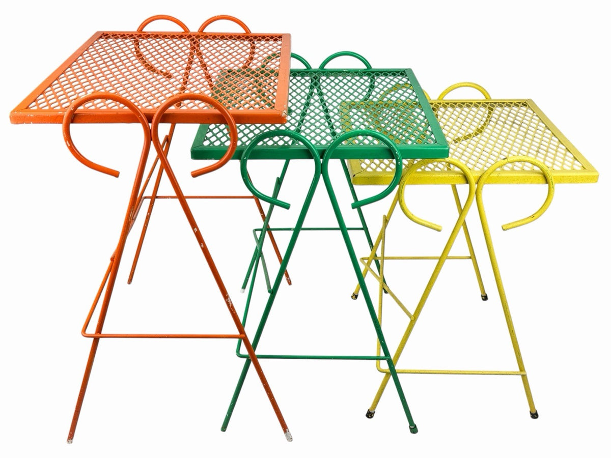 Vintage 1950s MCM Wrought Iron Mesh Salterini Style Nesting Side Tables Set Of 3