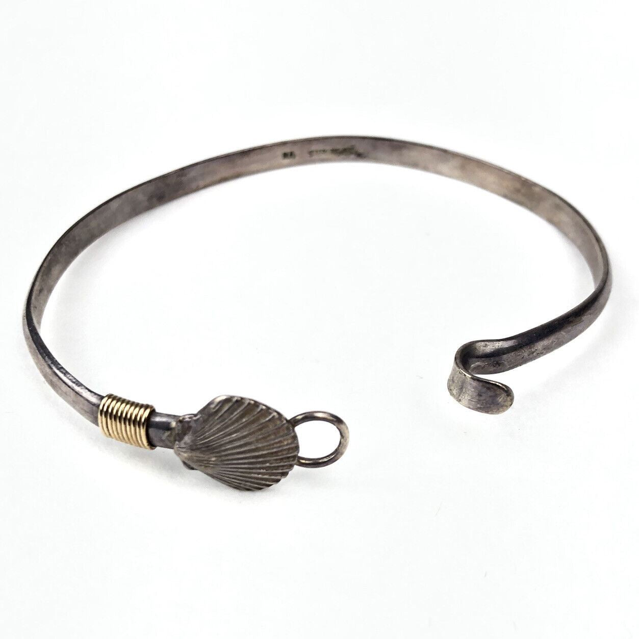 Vintage Signed RA Sterling Silver & 14k Seashell Fish Hook Bangle Bracelet 7”