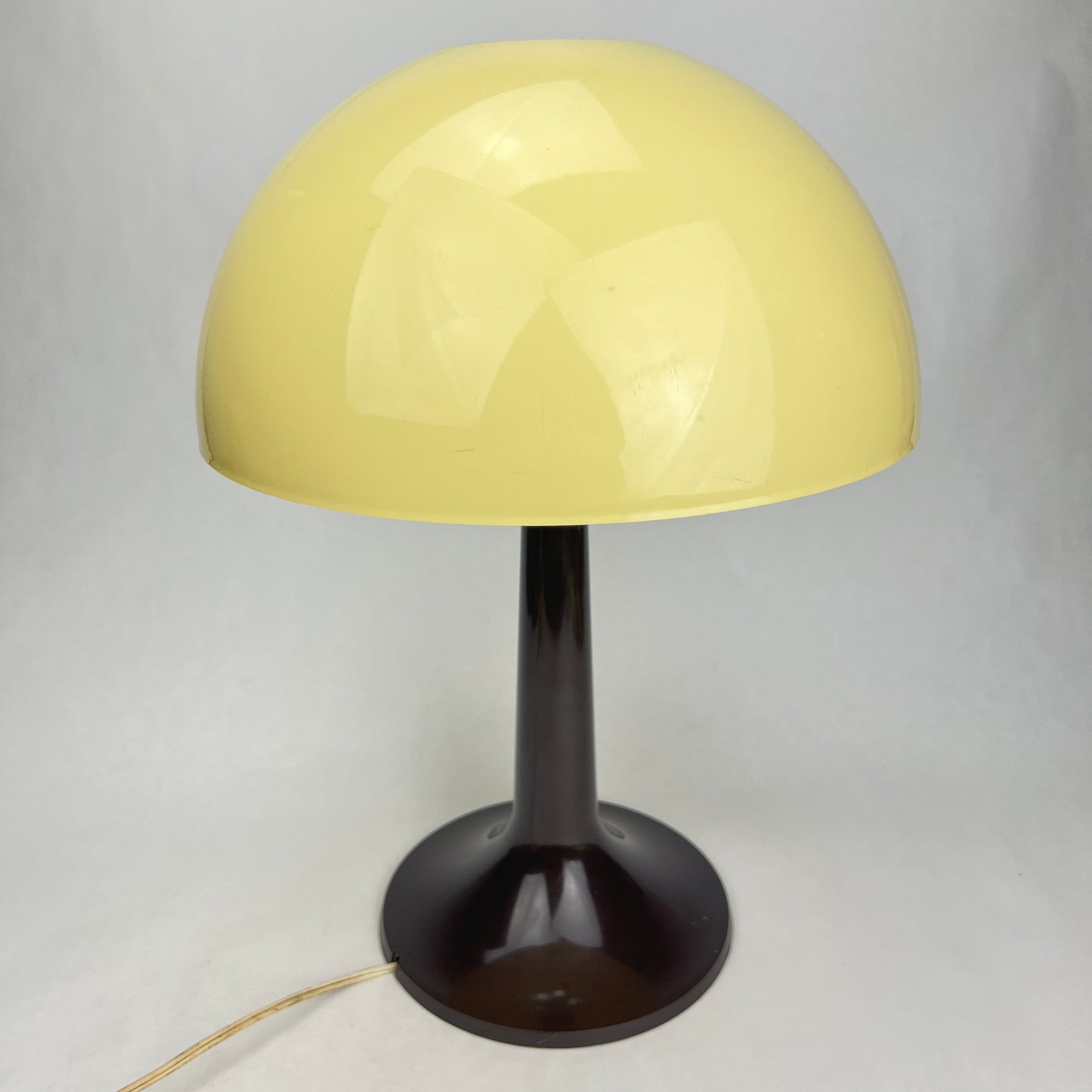 Vintage MCM 1970’s GILBERT SOFTLITE Brown & Yellow Plastic Mushroom Table Lamp